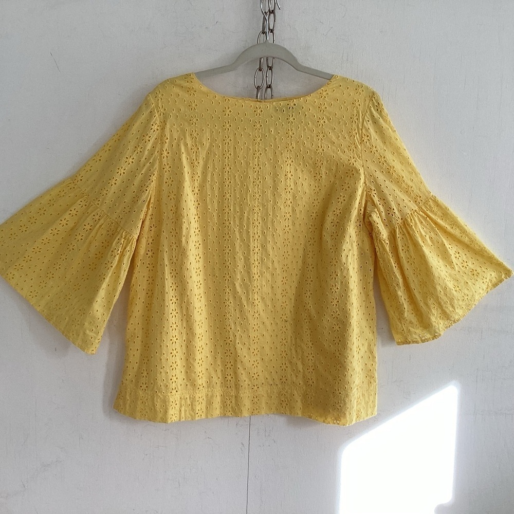 Chaps yellow cotton eyelet lined bell sleeve scoop neck back keyhole/ button L